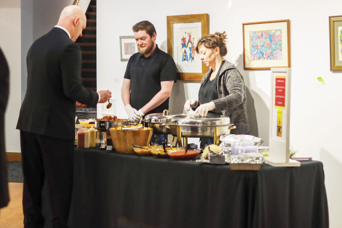 Show of Support Chamber of Commerce of the MidOhio Valley holds